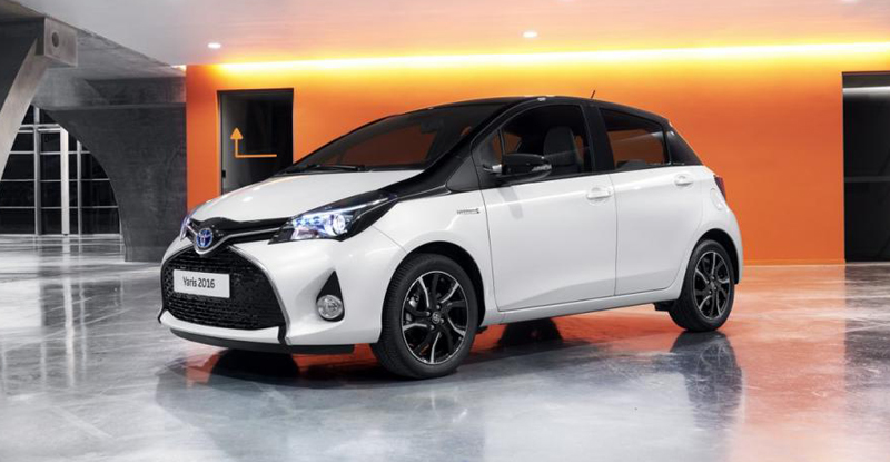 2016-toyota-yaris-imbued-with-new-bi-tone-version-we-ll-see-it-in-frankfurt-photo-gallery_10