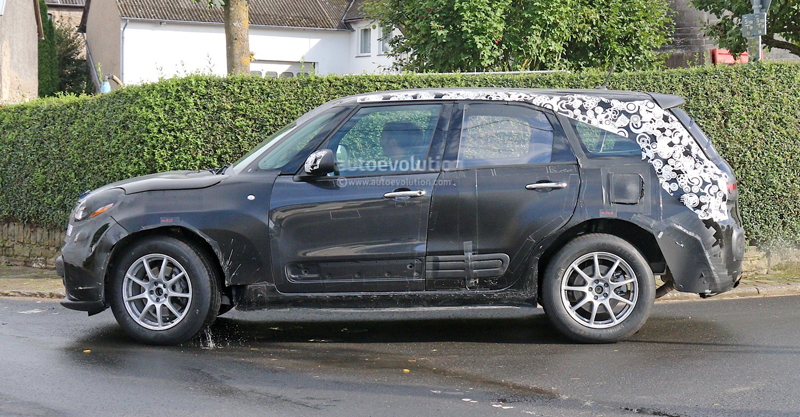alfa-romeo-suv-mule-spied-production-model-should-come-in-2016_6