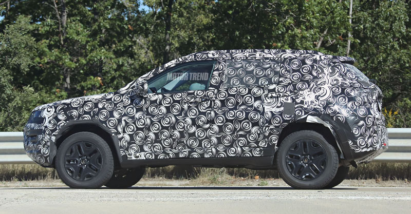 jeep-small-crossover-prorotype-side-take