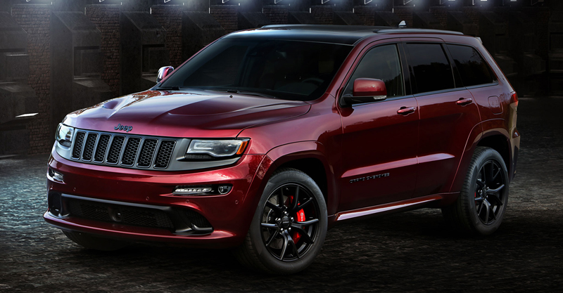 2016-Jeep-Grand-Cherokee-SRT-Night-front-side-view