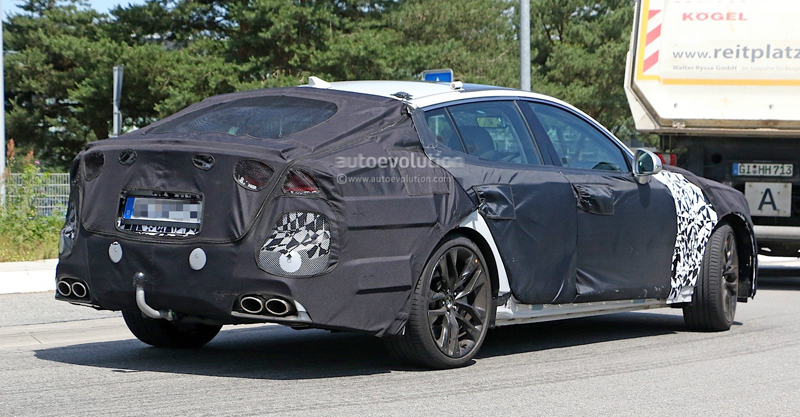 2018-kia-gt-spied-in-germany-could-to-be-called-stinger_9