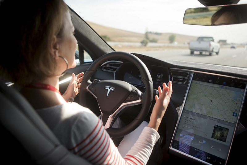 tesla-model-s-autopilot