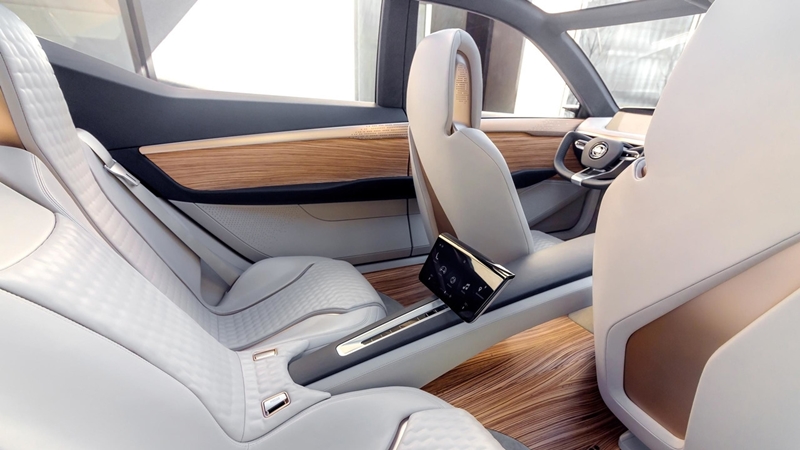 2016_01_10_Nissan_VMotion_2.0_Concept_9