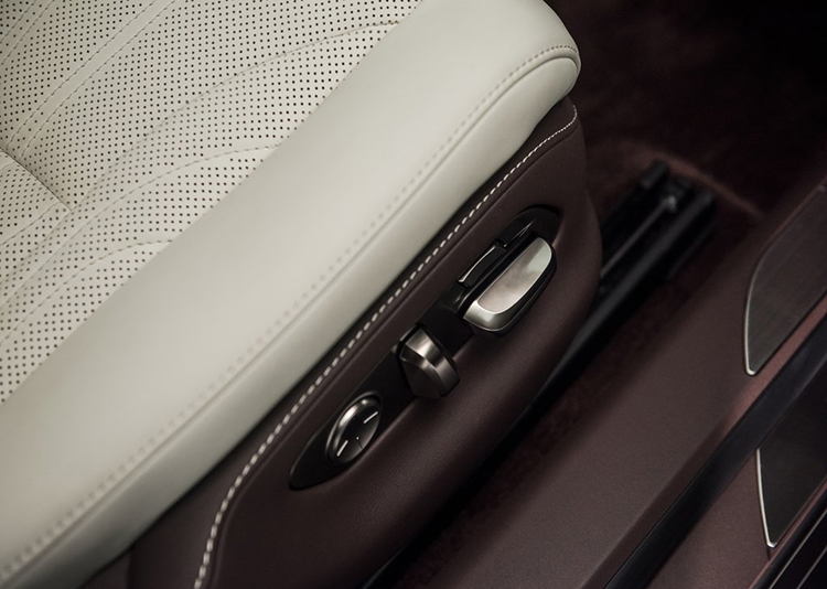 Lexus-LS_500-2018-1024-17