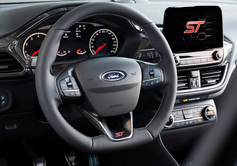 Ford-Fiesta_ST-2018-800-0b