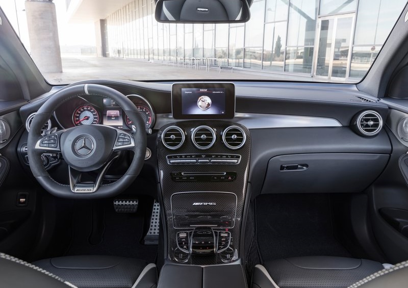 Mercedes-Benz-GLC63_S_AMG-2018-800-17