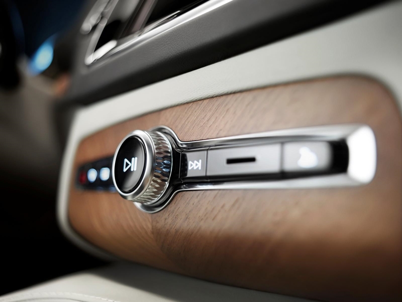 2014 05 27 Volvo XC90 Interior 3