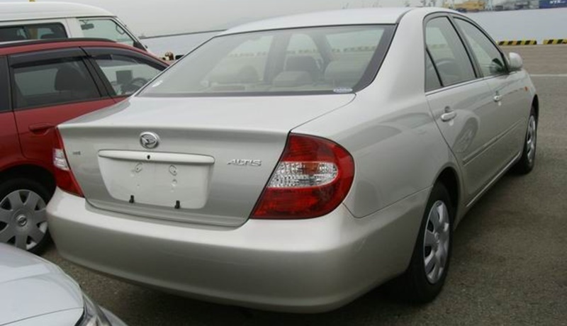 Toyota Camry Рё Daihatsu Altis