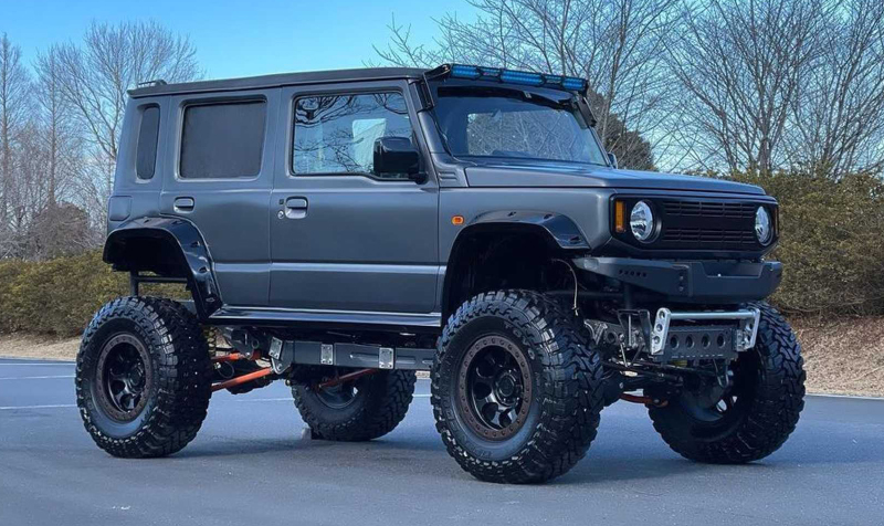 Suzuki Jimny ดัดแปลงเป็น Off-road ยกสูง 5 ประตู โดยกลุ่มนักศึกษา