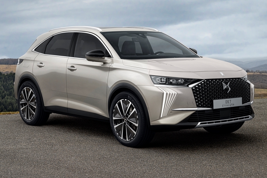 Ds shop hybrid suv
