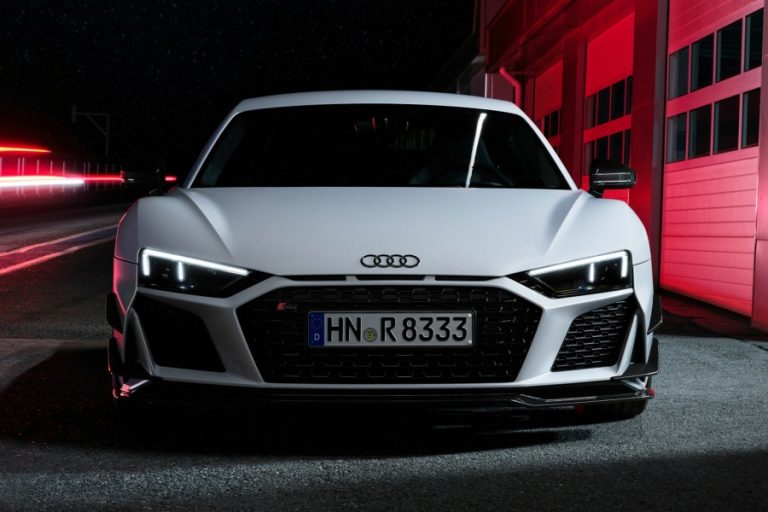 Audi R8 Coupe V10 GT RWD รุ่นส่งท้ายขุมพลังสันดาปภายในล้วน จำกัดเพียง ...