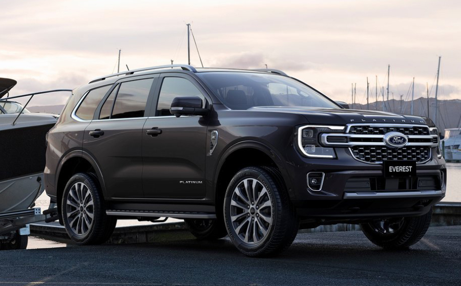 Spyshot Ford Everest Platinum เครื่องยนต์ดีเซล V6 3.0 Turbo วิ่งทดสอบ