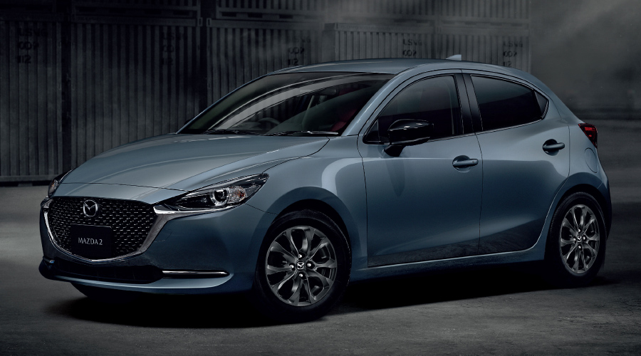  Precio oficial Mazda 2 Carbon Edition (Sedan / Hatchback): 669 000 baht - HeadLight Magazine