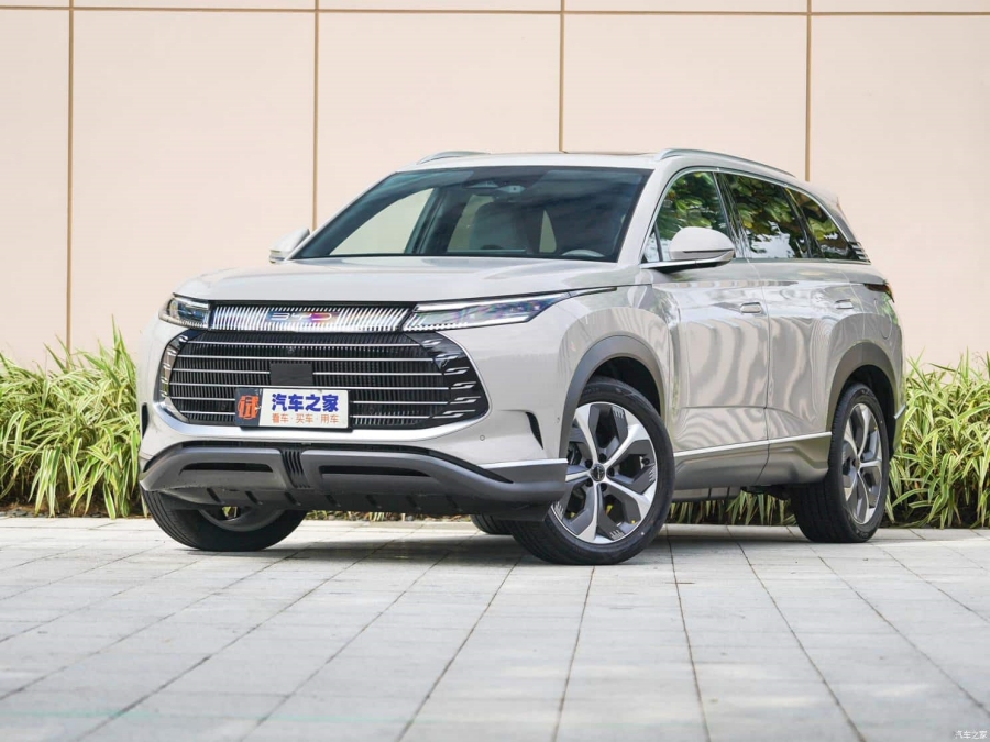 BYD Corvette 07 SUV Plug in hybrid 2