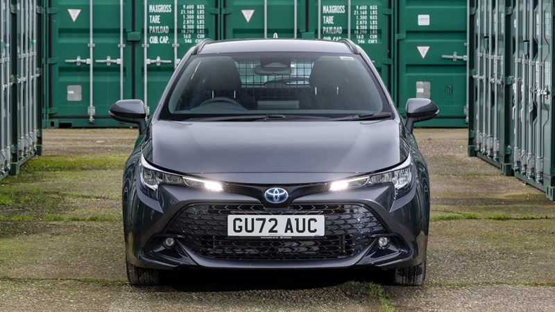 Toyota corolla touring store hybrid 2020