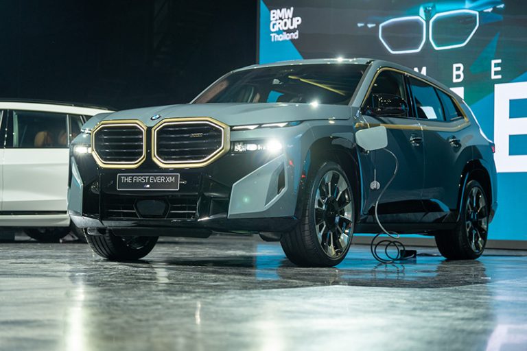 ภาพคันจริง BMW XM 50e xDrive | PHEV High Performance SUV รุ่นแรกจากแผนก ...