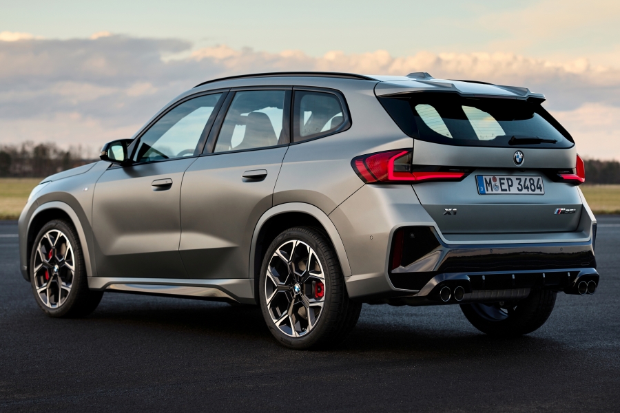 2024 BMW X1 M35i xDrive 300 แรงม้า ขับสี่ เกียร์ DCT พร้อม BMW OS 9