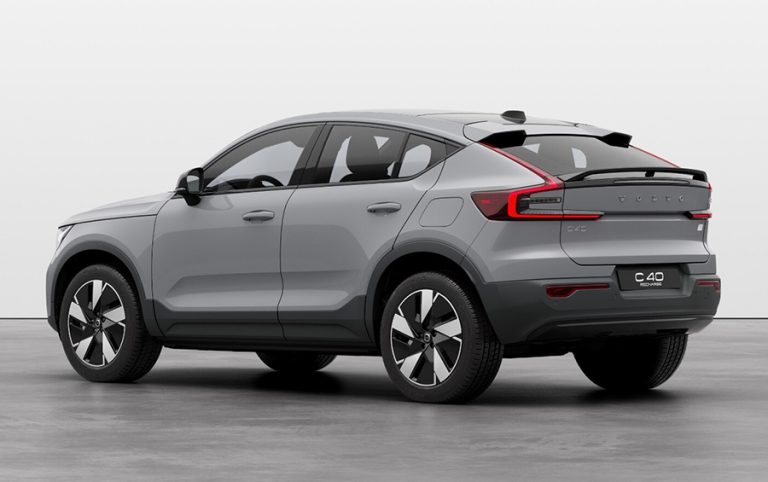 ราคาอย่างเป็นทางการ Volvo C40 Twin Motor (MY 2024) : 2,790,000 บาท ...