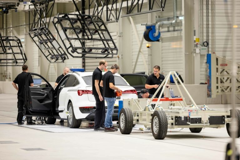 Audi เปิดศูนย์ทดสอบการชนแห่งใหม่ในเยอรมัน ด้วยเงินลงทุนกว่า 3.8 พันล้าน ...