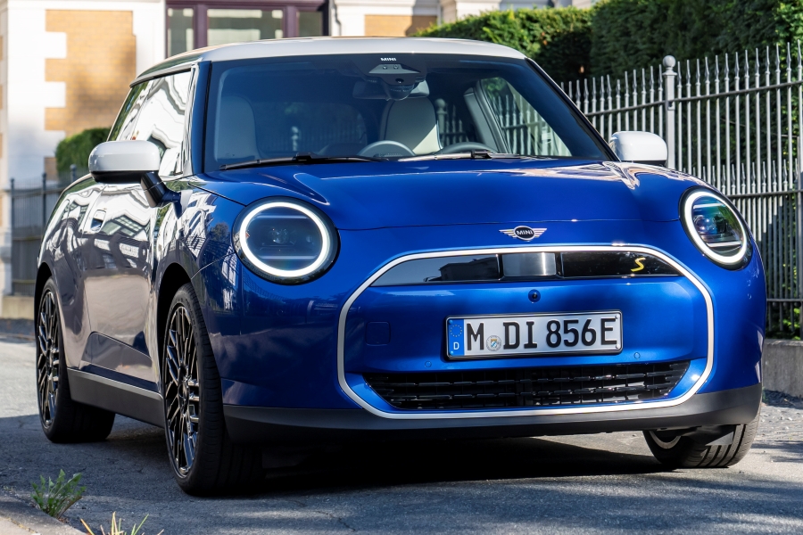  BMW ลงทุนเพิ่ม ปรับปรุงสายการผลิต MINI EV ในโรงงานประเทศอังกฤษ ผลิต ...