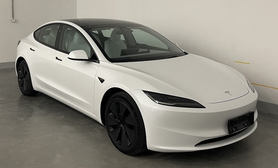 Tesla model 3 discount awd weight