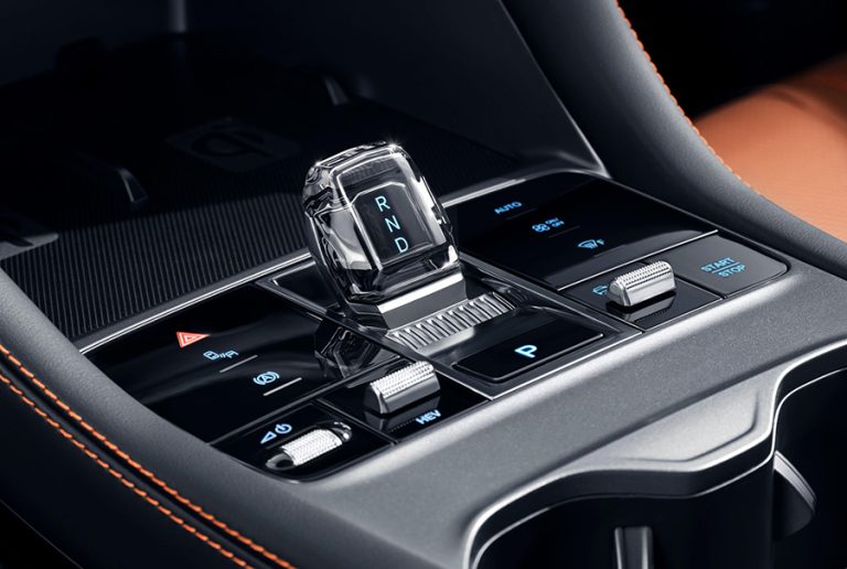 ราคาอย่างเป็นทางการ BYD Sealion 6 DM-i : 999,900 - 1,099,000 บาท ...
