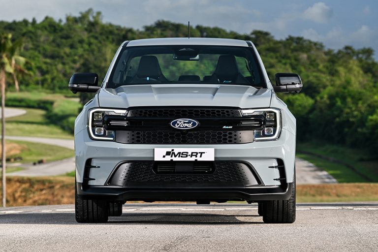 ราคาอย่างเป็นทางการ Ford Ranger MS-RT : 1,749,000 บาท | ตัวแรงทางเรียบ ...