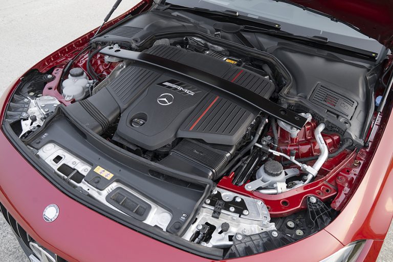 Engine Cle ภาพคันจริง Mercedes-AMG CLE 53 4MATIC+ Coupe | ม้าเชื่องกล้ามโต ที่ ...